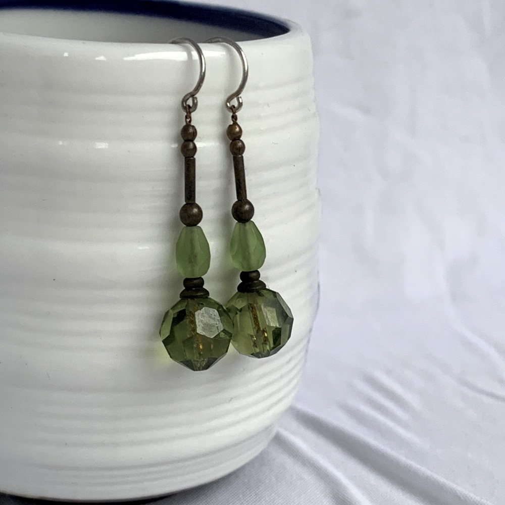 Elegant Green Earrings